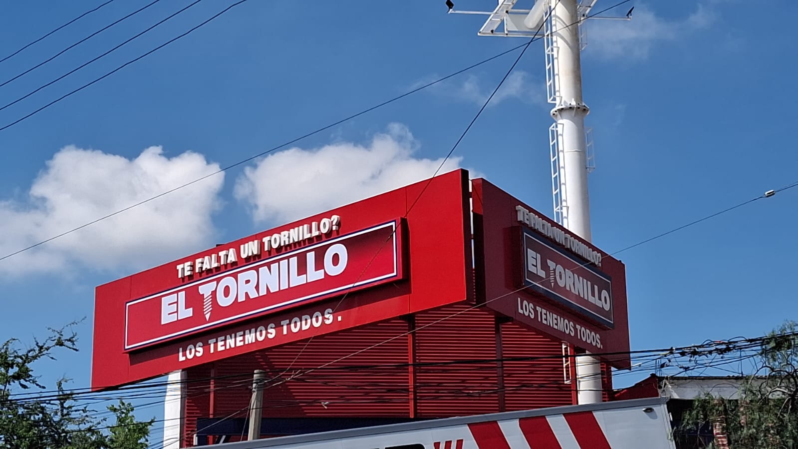 Dirección sucursal Mariano Escobedo